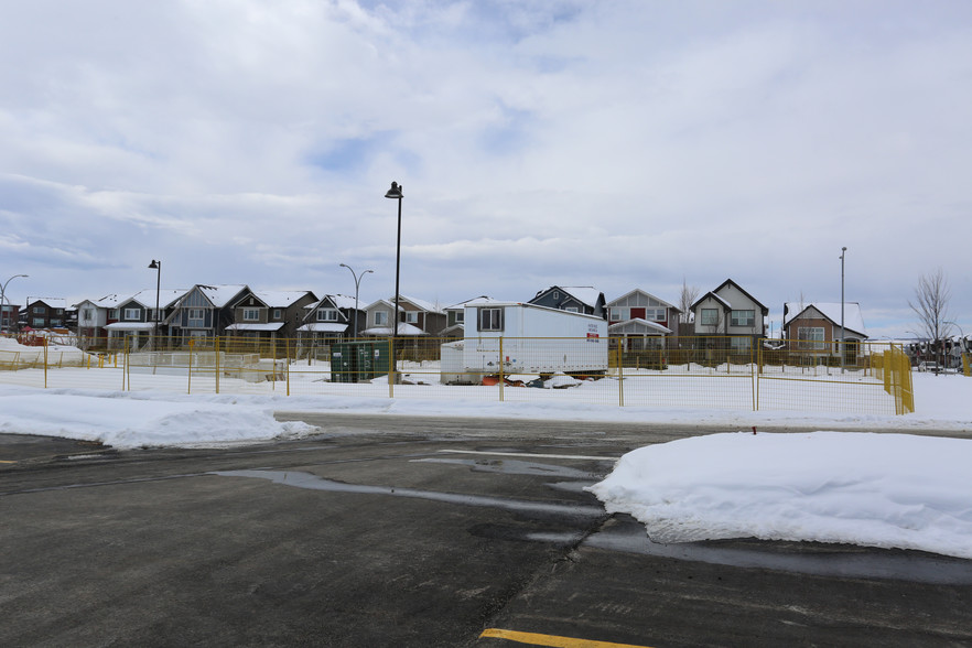 50 Fireside Gate, Cochrane, AB à vendre - Photo de la construction – Image 3 sur 13