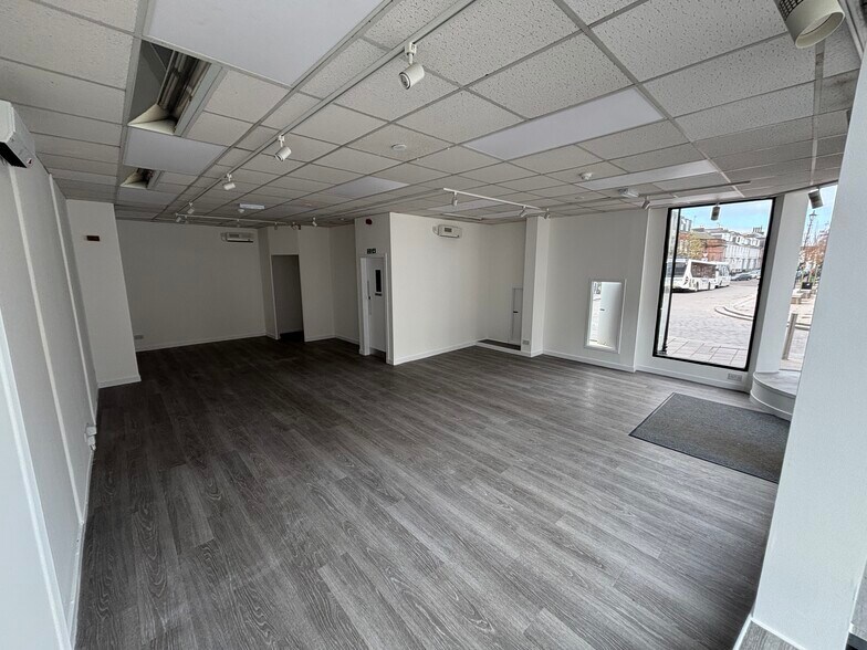 197 High St, Dumfries à louer - Photo de l’immeuble – Image 3 sur 5