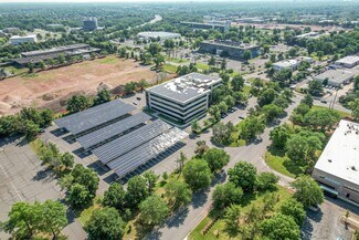 Plus de détails pour 100 Franklin Sq Dr, Somerset, NJ - Bureau à vendre
