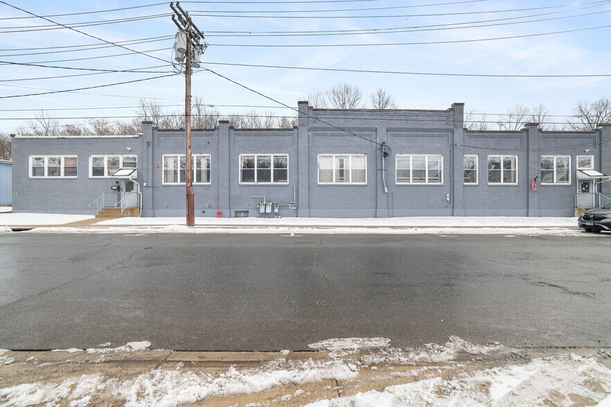 105-119 Sprague Ave, Middletown, NY à louer - Photo de l’immeuble – Image 3 sur 42