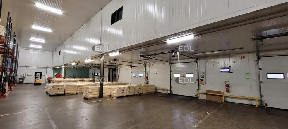 Industriel/Logistique dans à louer - Photo intérieure – Image 3 sur 9