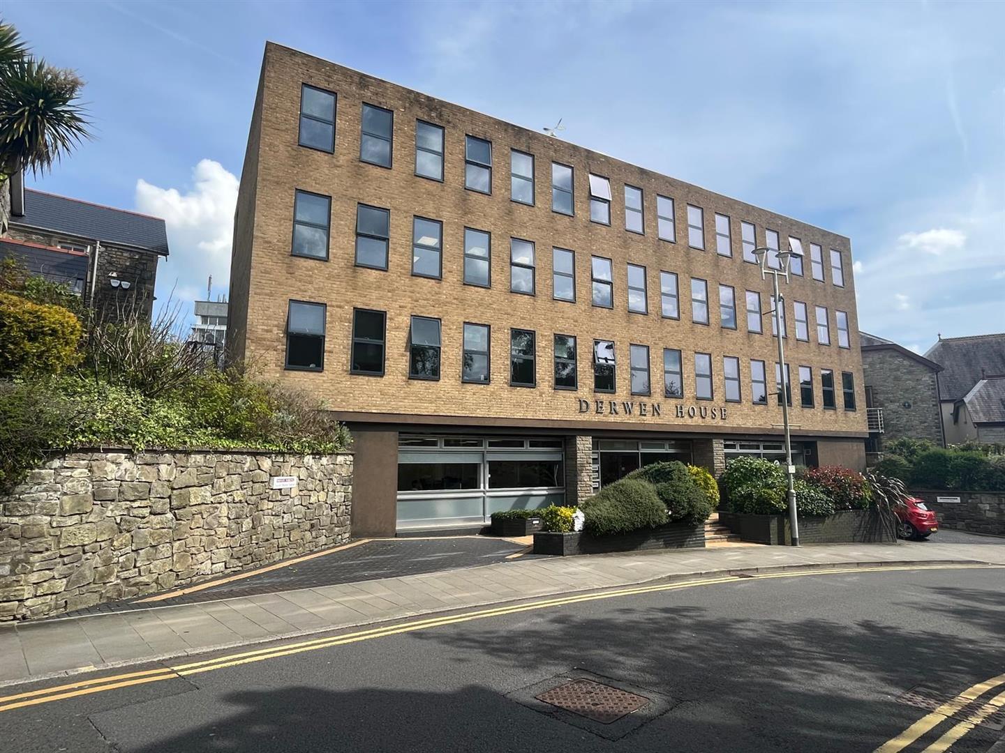 Court Rd, Bridgend à vendre Photo de l’immeuble– Image 1 sur 1