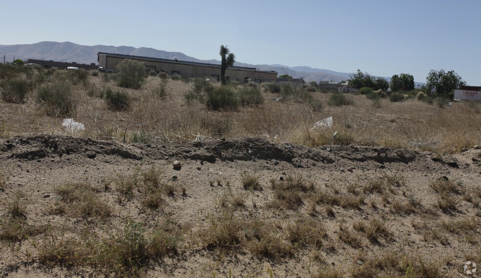 G & Juniper St, Hesperia, CA à vendre - Photo de l’immeuble – Image 3 sur 3