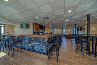 1 Main St, Lyndora, PA à louer Photo intérieure– Image 2 sur 12