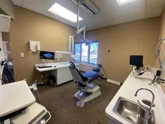Plus de détails pour 1515 W 45th Ave, Griffith, IN - Bureau/Médical à louer