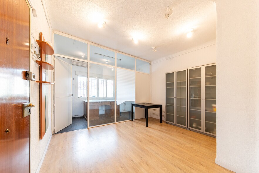 Bureau dans Madrid, Madrid à vendre - Photo principale – Image 1 sur 2