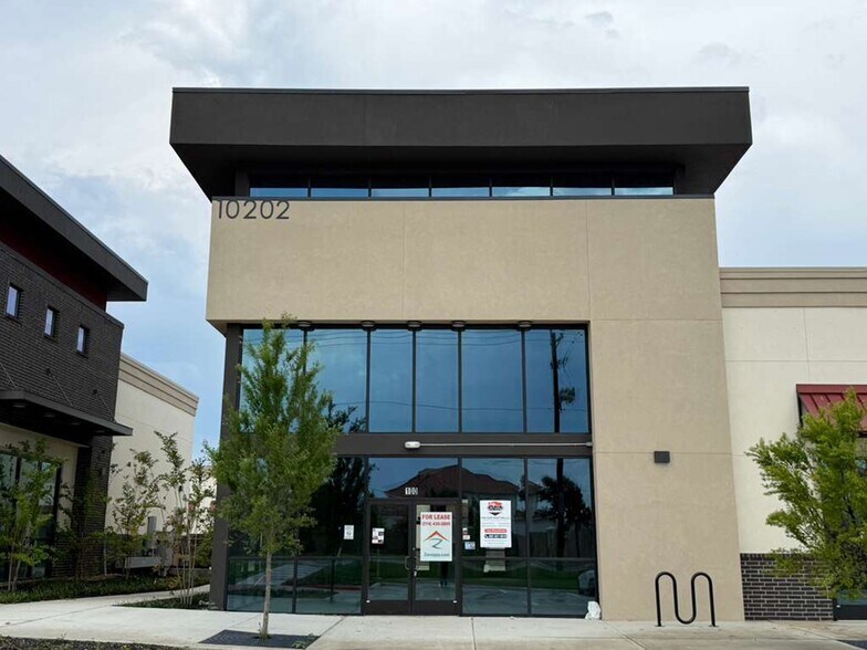 10202 Coit Rd, Frisco, TX à louer - Photo de l’immeuble – Image 2 sur 6