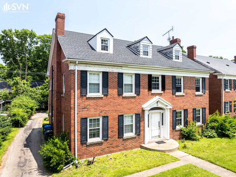 111 Cochran Rd, Lexington, KY à vendre - Photo de l’immeuble – Image 3 sur 18