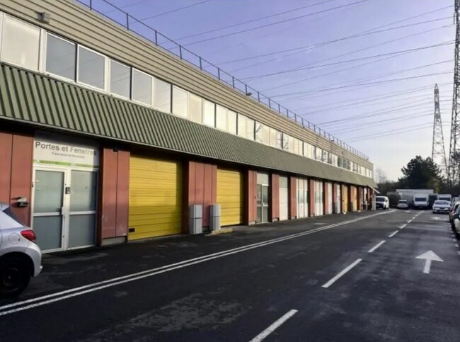 Plus de détails pour Local d'activités à louer