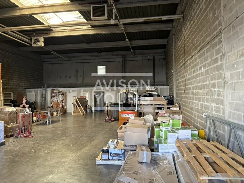 Local d’activités dans Gennevilliers à louer - Photo de l’immeuble – Image 1 sur 7