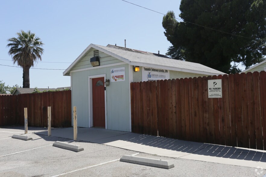 101 S Olive Ave, Rialto, CA à vendre - Photo de l’immeuble – Image 3 sur 4