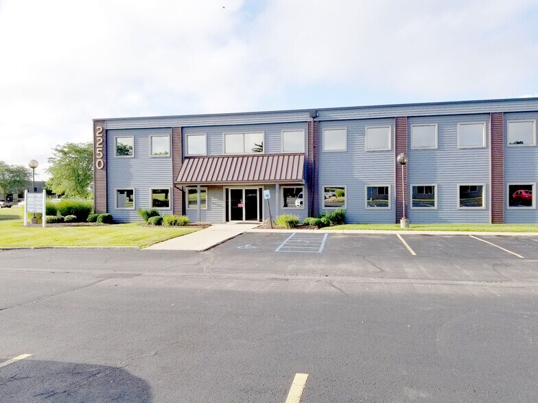 2250 Lake Ave, Fort Wayne, IN à louer - Photo de l’immeuble – Image 2 sur 2