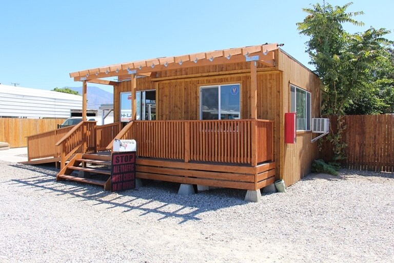 26068 5th St, San Bernardino, CA à vendre - Photo de l’immeuble – Image 2 sur 7