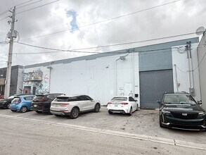 870 W 25th St, Hialeah, FL à louer Photo intérieure– Image 2 sur 7