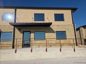 401 S Chitalpa St, Leander, TX à louer Photo intérieure– Image 1 sur 21