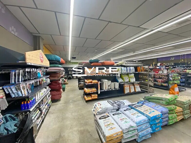 Local commercial dans Vitrolles à louer - Photo intérieure – Image 3 sur 6