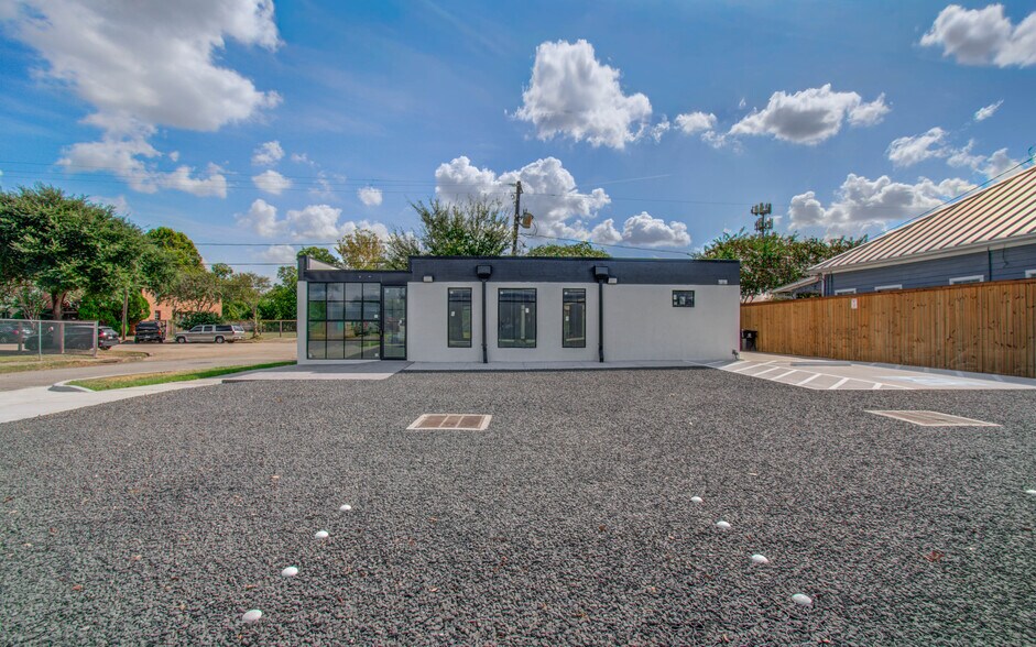 19 N York St, Houston, TX à louer - Photo de l’immeuble – Image 3 sur 14