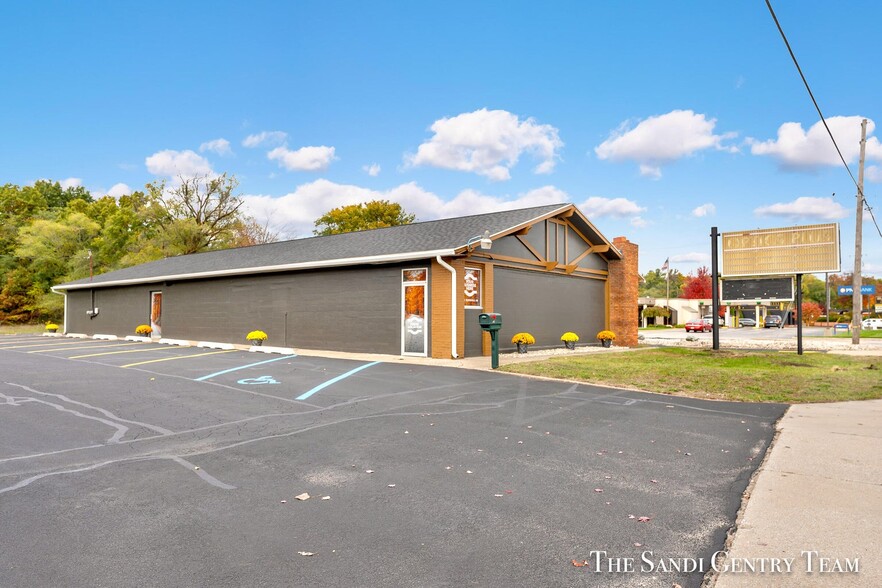 1343 Whitehall Rd, Muskegon, MI à vendre - Photo de l’immeuble – Image 3 sur 31