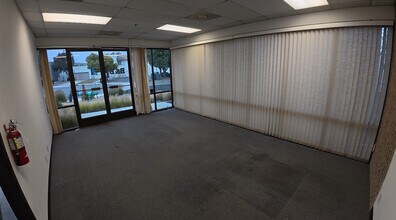 4411 DuPont Ct, Ventura, CA à louer Photo intérieure– Image 2 sur 5