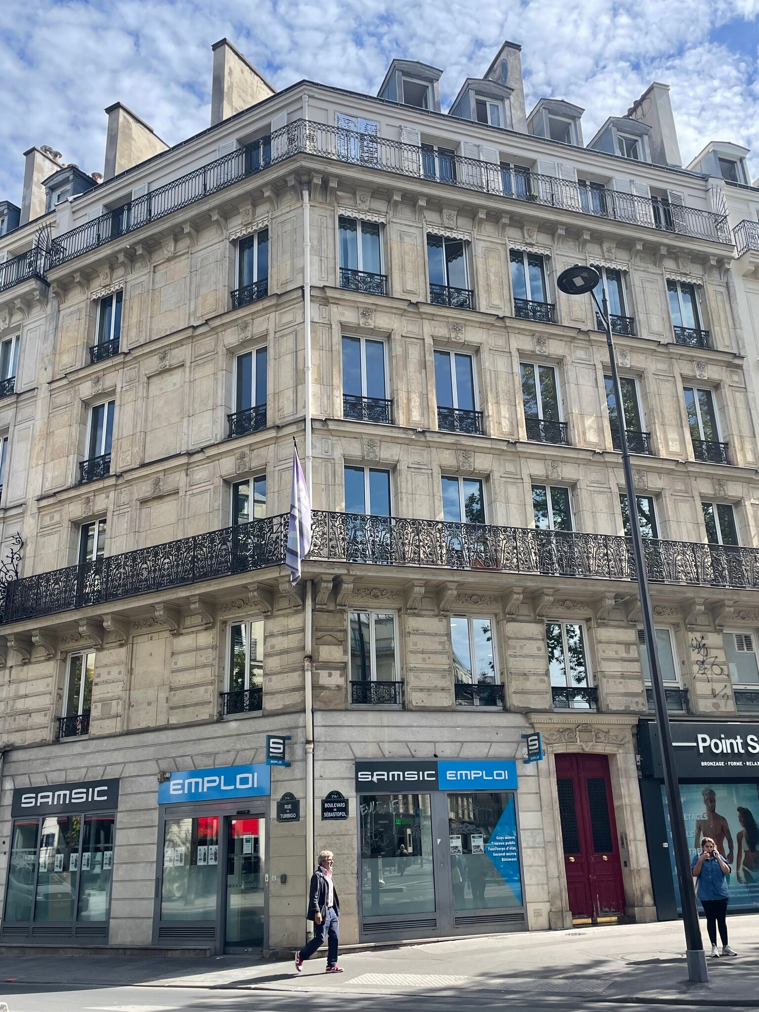 70 Boulevard De Sébastopol, Paris à louer Photo intérieure– Image 1 sur 6