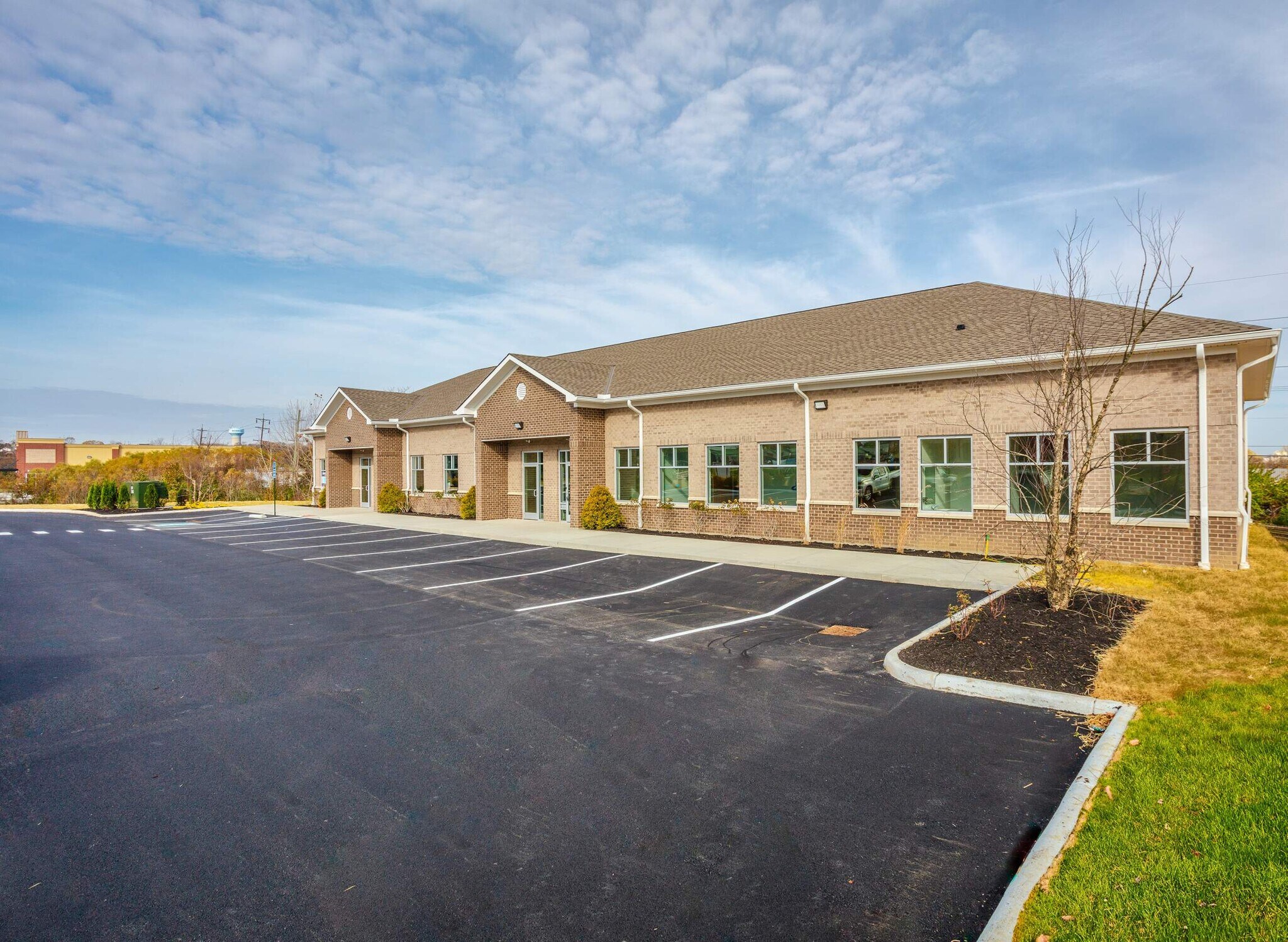 104 Clarence F Warner Dr, Monroe, OH à louer Photo de l’immeuble– Image 1 sur 7