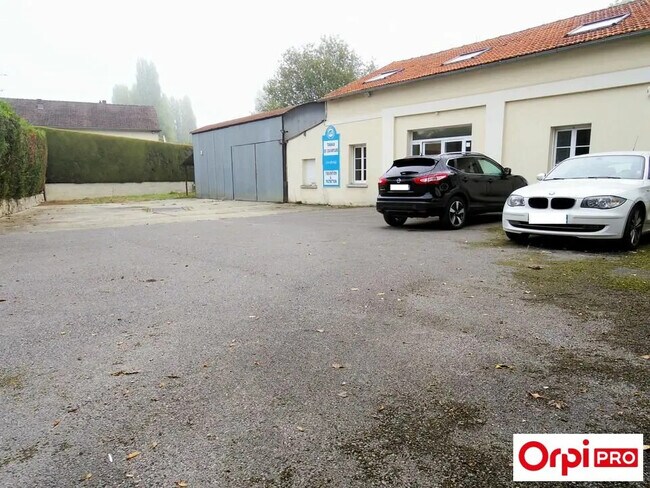 Plus de détails pour Bureau à louer