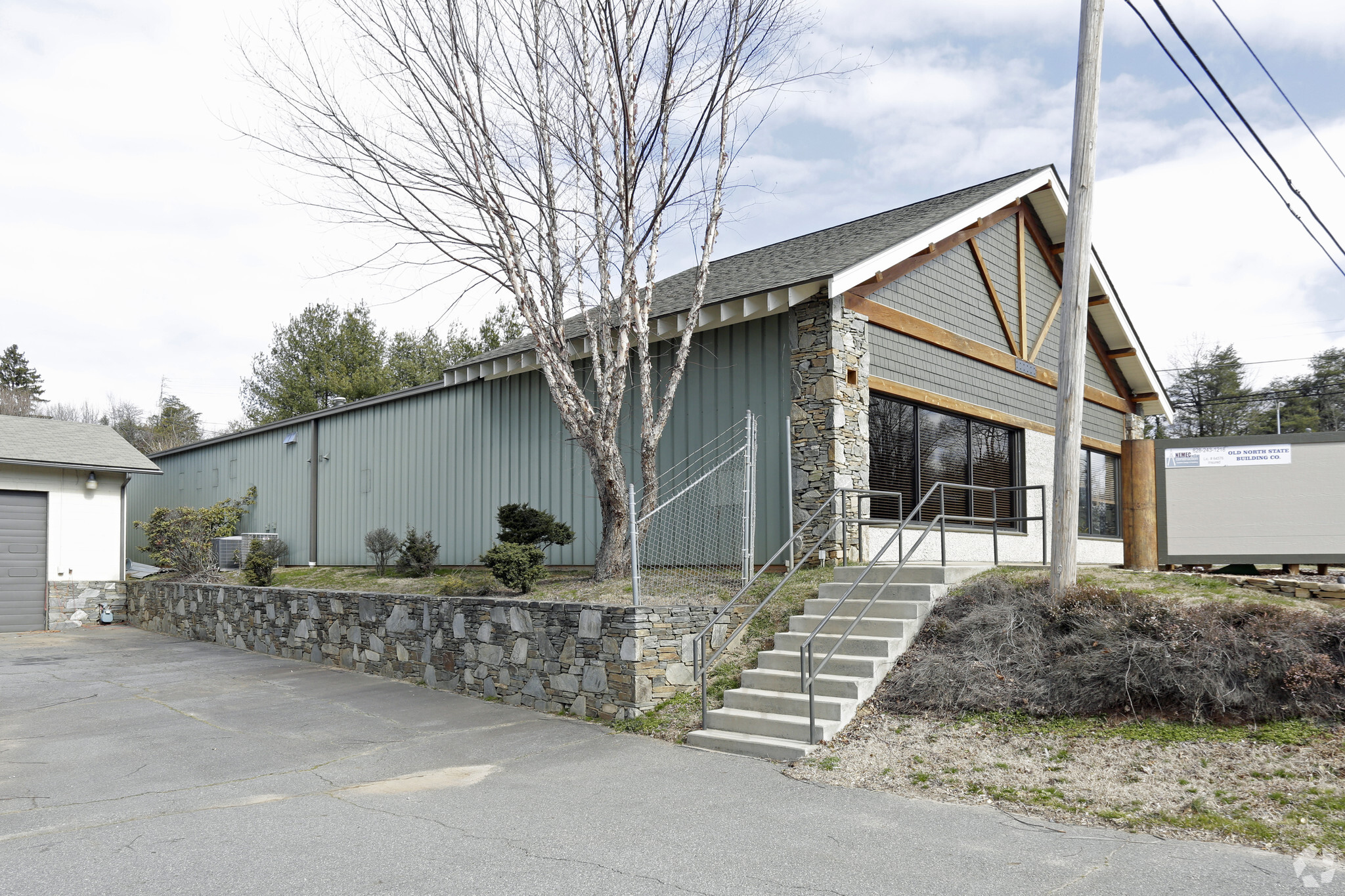 2130 US Highway 70, Swannanoa, NC à louer Photo principale– Image 1 sur 5