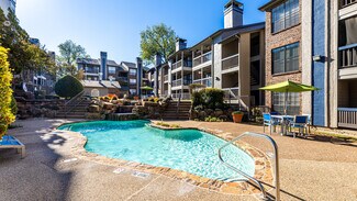 Plus de détails pour 9010 Markville Dr, Dallas, TX - Logement à vendre