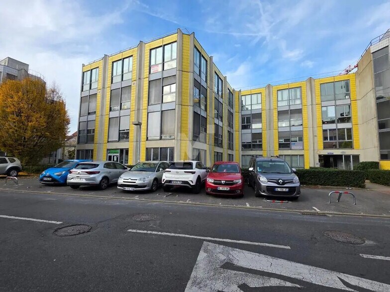 Bureau dans Juvisy-sur-Orge à louer - Photo de l’immeuble – Image 1 sur 7