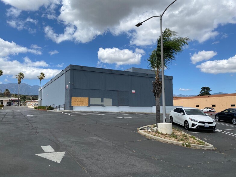 1374 W Ramsey St, Banning, CA à louer - Photo de l’immeuble – Image 2 sur 6