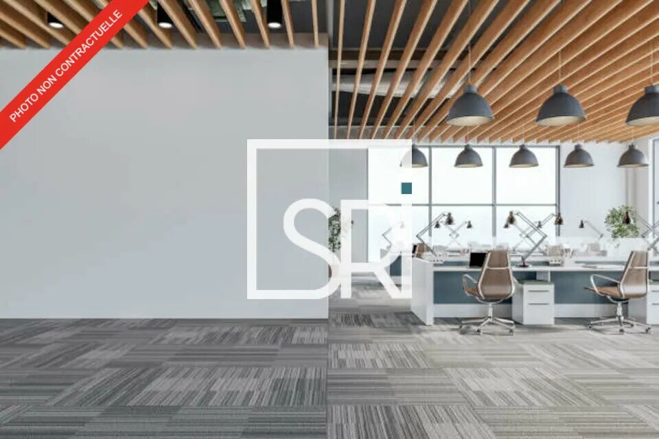 Local commercial dans Bellerive-sur-Allier à louer Photo de l’immeuble– Image 1 sur 11