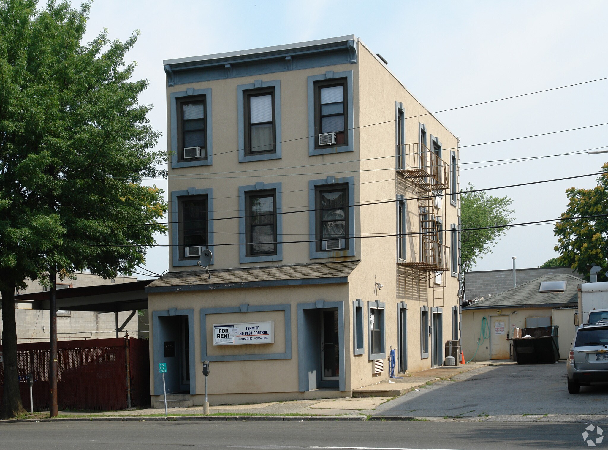 73 E Main St, Elmsford, NY à louer Photo principale– Image 1 sur 3