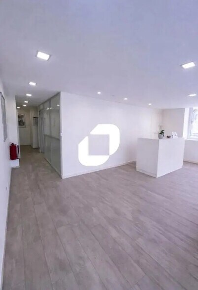 Bureau dans Meaux à vendre - Photo intérieure – Image 1 sur 5