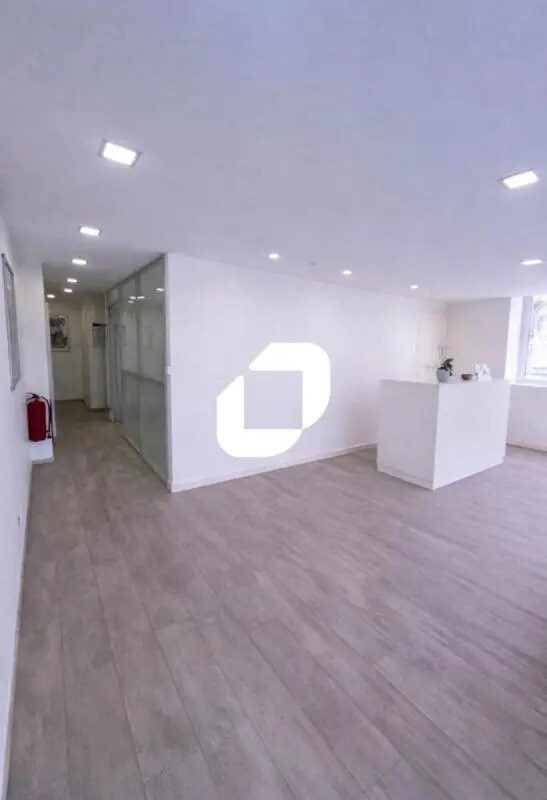 Plus de détails pour Bureau à vendre