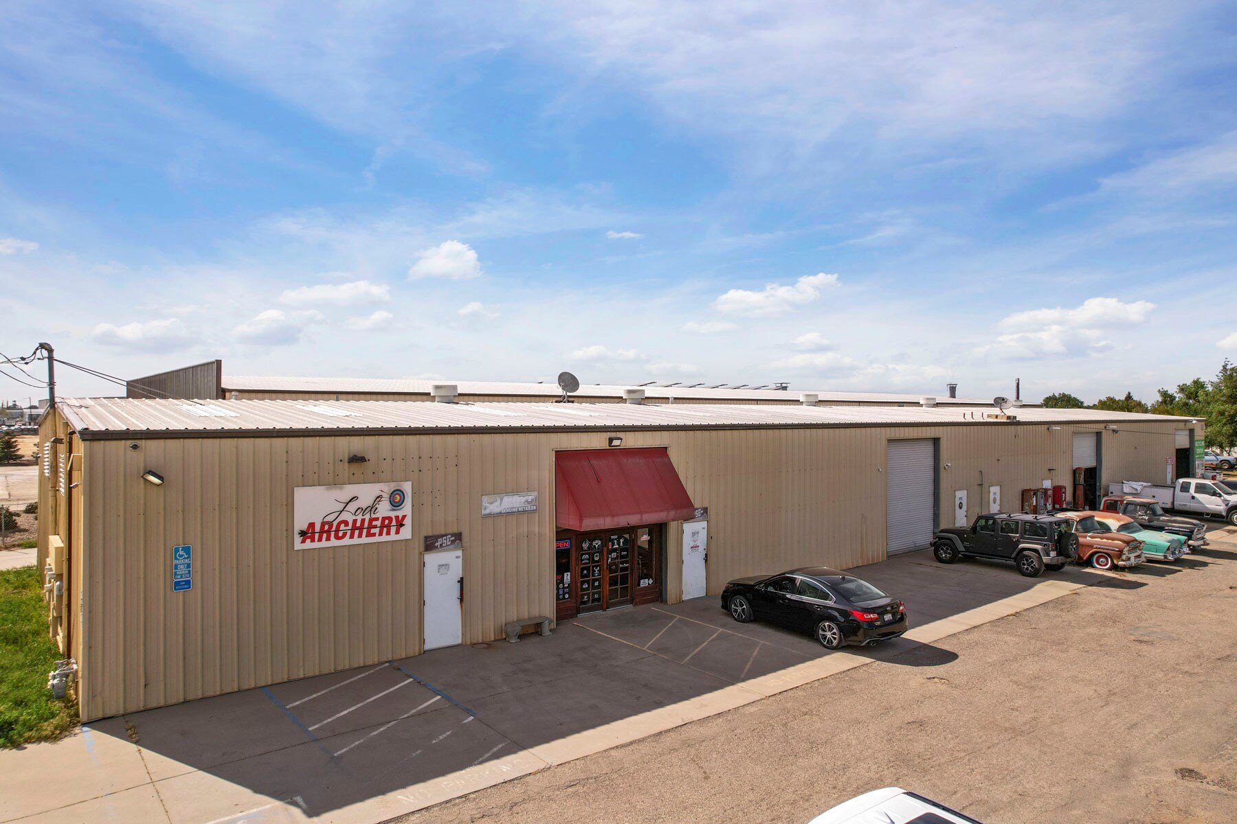 12811 E Brandt Rd, Lockeford, CA à vendre Photo principale– Image 1 sur 27