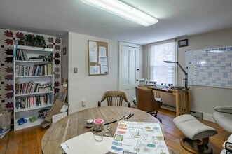 2 Ash St, Hollis, NH à vendre Photo intérieure– Image 1 sur 9