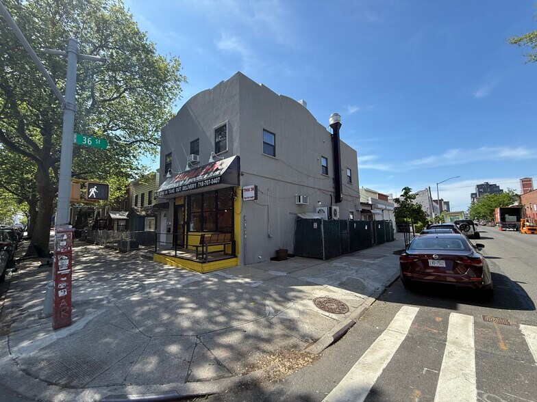 3602 36th Ave, Astoria, NY à vendre - Photo de l’immeuble – Image 1 sur 4