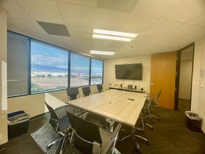 800 N Haven Ave, Ontario, CA à louer Photo intérieure– Image 1 sur 16