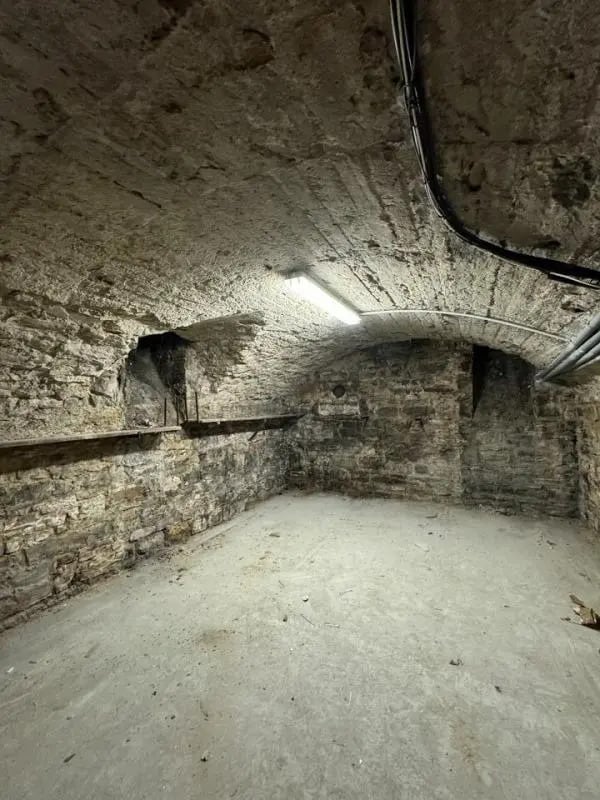 Plus de détails pour Local commercial à louer