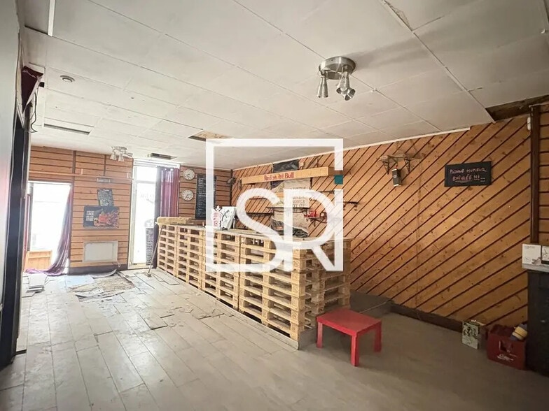 Local commercial dans Clermont-Ferrand à vendre - Photo intérieure – Image 2 sur 10