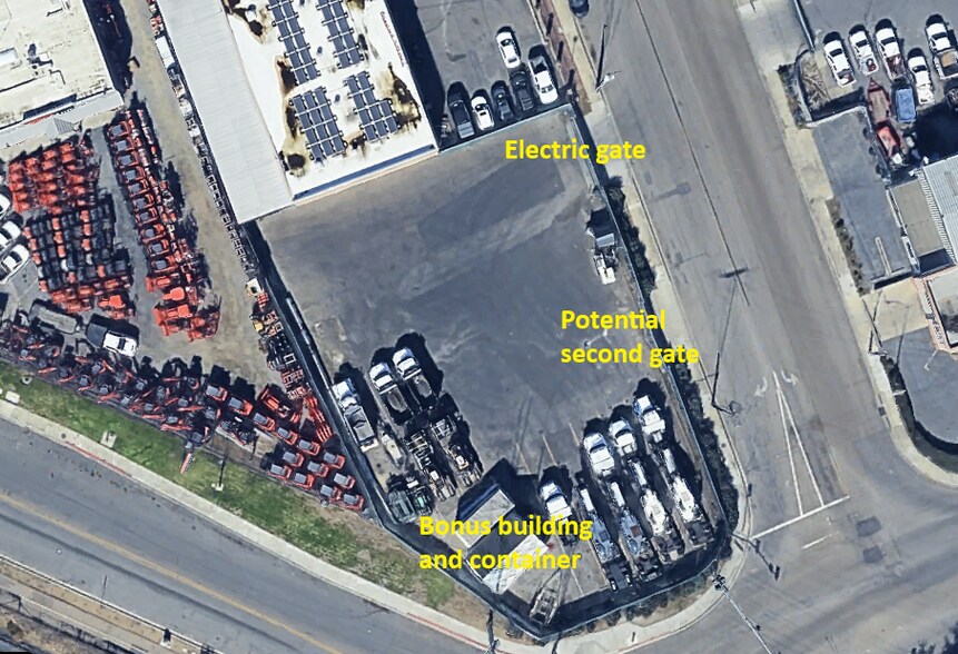 1100 W Washington Ave, Escondido, CA à louer - Photo de l’immeuble – Image 2 sur 4