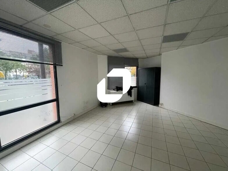 Bureau dans Paris à vendre - Photo de l’immeuble – Image 3 sur 8