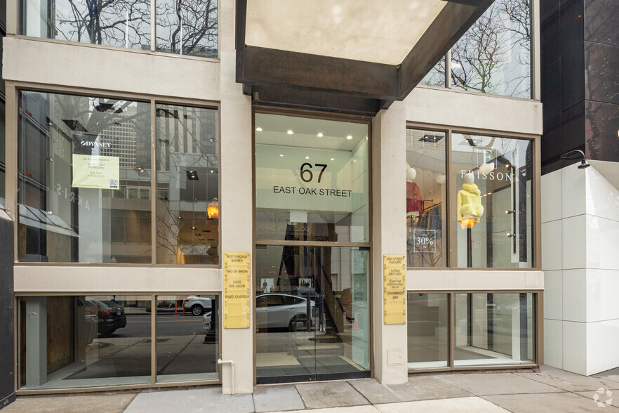 67 E Oak St, Chicago, IL à louer - Photo de l’immeuble – Image 3 sur 4