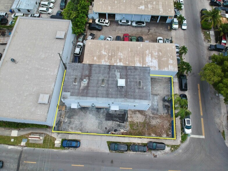 5751 Dawson St, Hollywood, FL à louer - Photo de l’immeuble – Image 3 sur 28