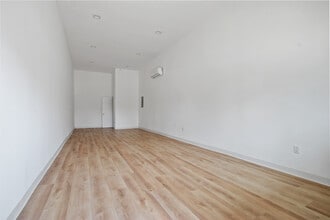2603 Hauser Blvd, Los Angeles, CA à louer Photo intérieure– Image 1 sur 2