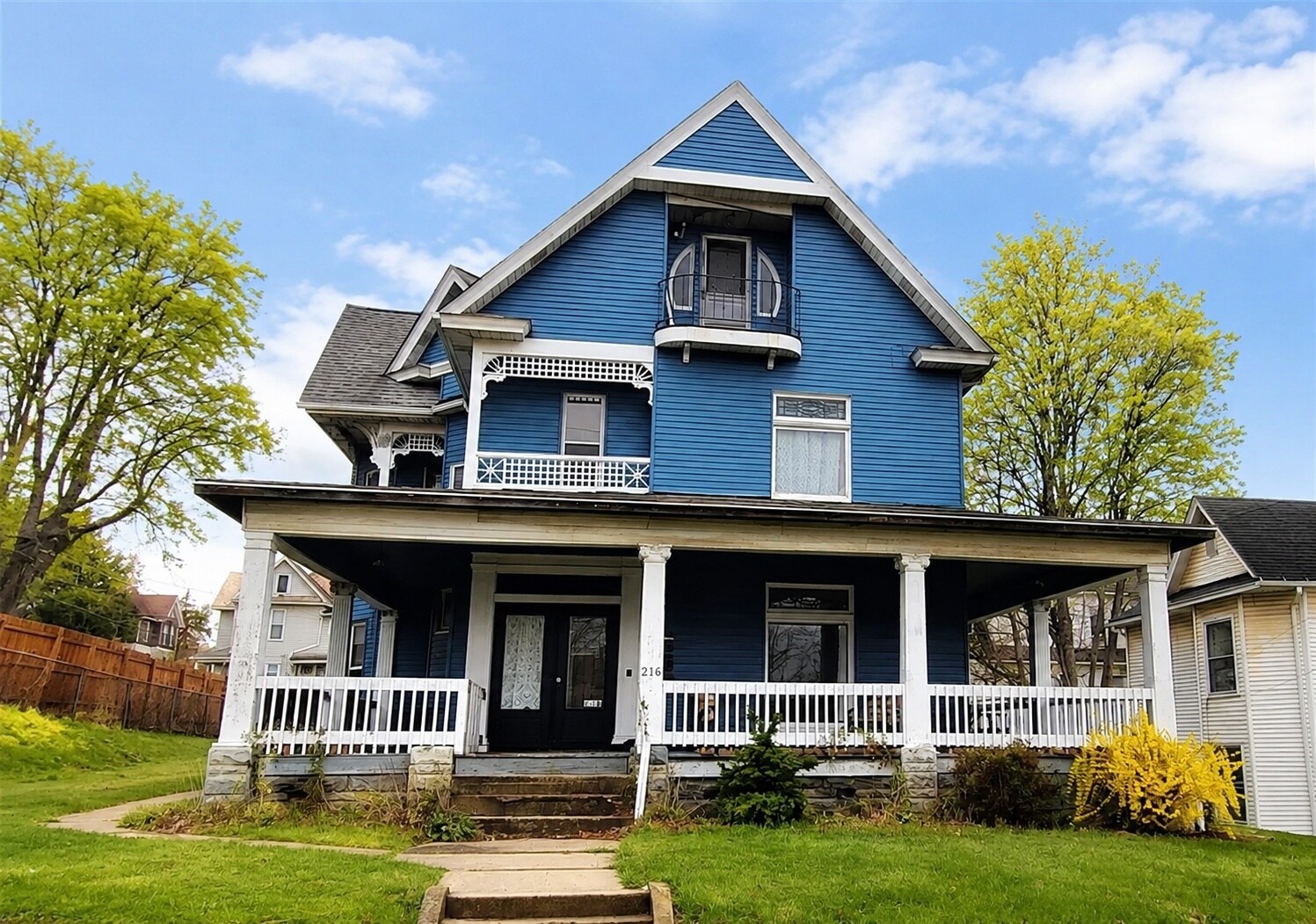 17-Unit Portfolio in Western PA! portefeuille de 1 biens à vendre sur LoopNet.fr Photo principale– Image 1 sur 2
