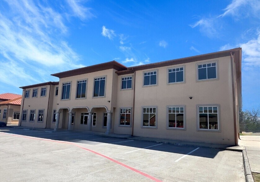 6517 Chase Oaks Blvd, Plano, TX à louer - Photo de l’immeuble – Image 3 sur 10