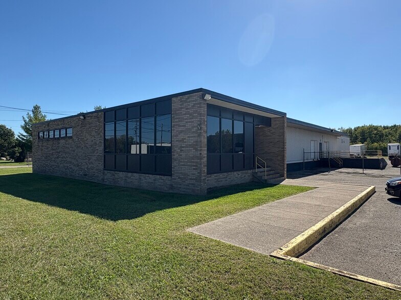 3035 Symmes Rd, Hamilton, OH à vendre - Photo de l’immeuble – Image 2 sur 7