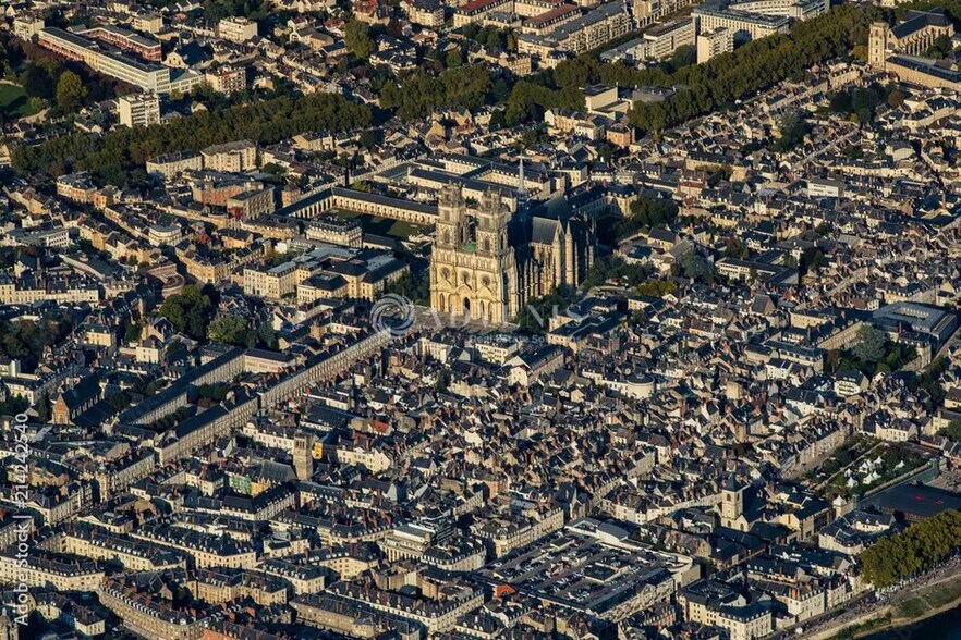 Bureau dans Orléans à louer - Photo de l’immeuble – Image 2 sur 5