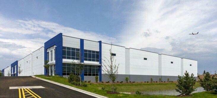 220 N York Rd, Bensenville, IL à louer - Photo de l’immeuble – Image 1 sur 9